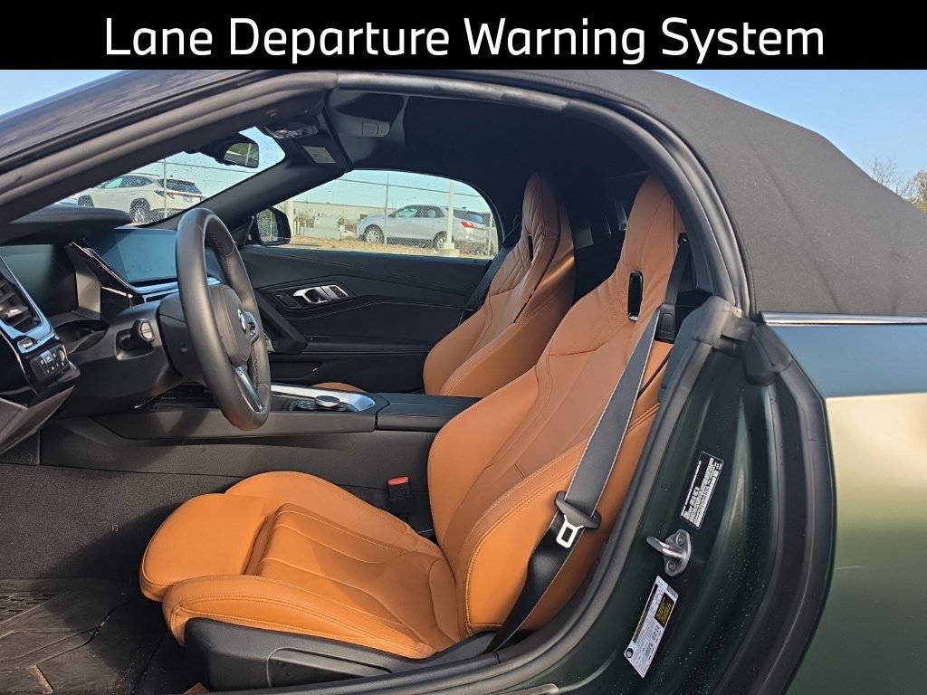 Certified 2025 BMW Z4 M40i w/ Edition RWD image 13