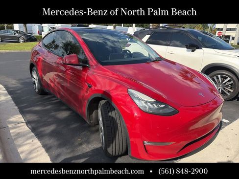Used 2021 Tesla Model Y 2WD image 3