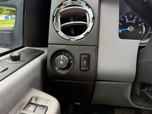 Used 2011 Ford F250 XLT w/ XLT Premium Pkg AWD/4WD image 20