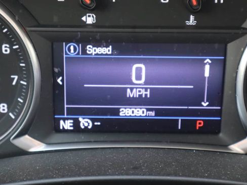 Used 2022 GMC Terrain SLE w/ Driver Convenience Package FWD image 10