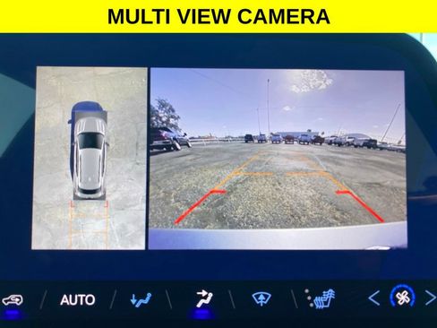 Used 2024 Chevrolet Equinox EV RS FWD image 9