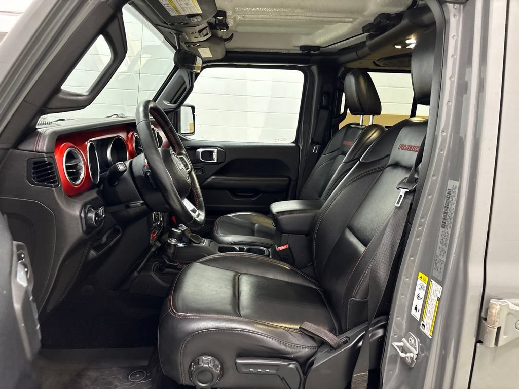 Used 2019 Jeep Wrangler Unlimited Rubicon w/ Cold Weather Group AWD/4WD image 13