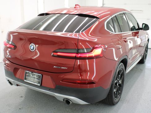 Used 2020 BMW X4 xDrive30i w/ Premium Package image 9