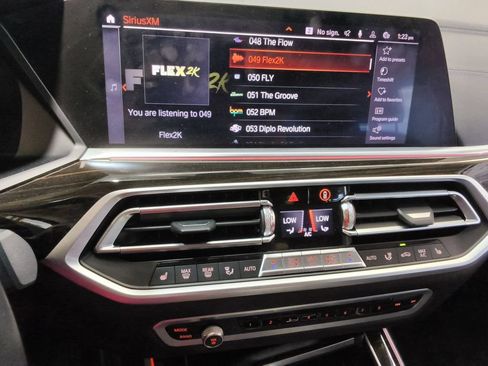 Used 2019 BMW X7 xDrive40i w/ Premium Package AWD/4WD image 26