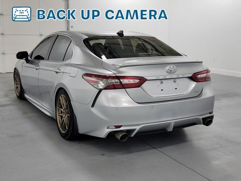 Used 2018 Toyota Camry XSE FWD image 6