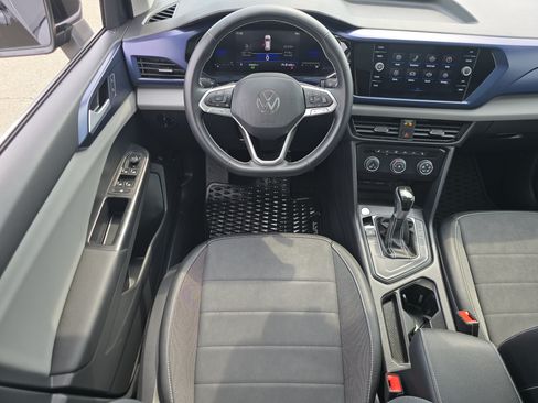 Used 2022 Volkswagen Taos SE FWD image 21