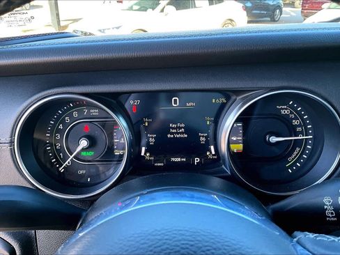 Used 2021 Jeep Wrangler Unlimited Sahara w/ Cold Weather Group image 25