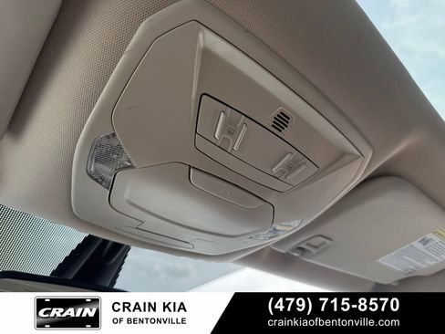 Used 2017 Ford Escape Titanium image 21