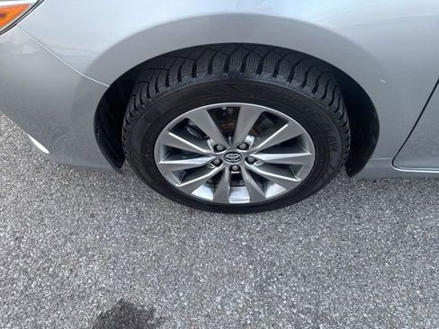 Used 2016 Toyota Camry XLE image 9