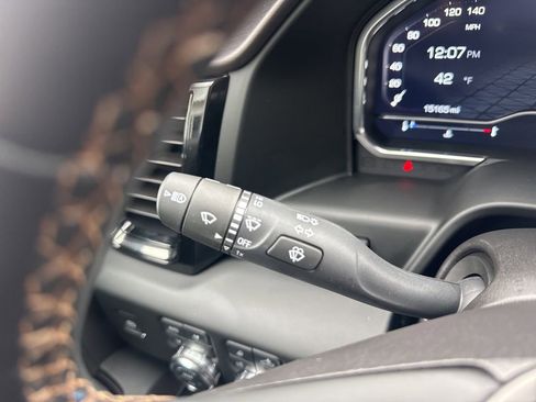 Used 2025 GMC Sierra 2500 AT4 w/ AT4 Premium Plus Package image 24