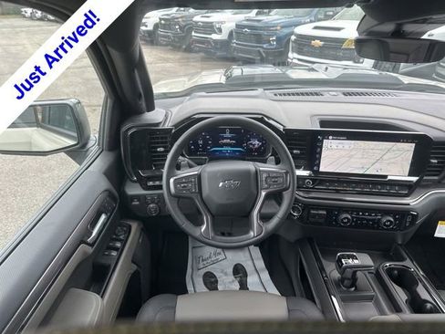 New 2026 Chevrolet Silverado 1500 ZR2 w/ Dark Appearance Package AWD/4WD image 27