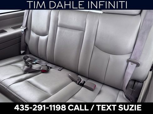 Used 2006 GMC Yukon XL SLT w/ SLT Preferred Equipment Group image 13