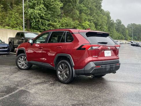 Used 2025 Toyota RAV4 XLE Premium AWD/4WD image 6