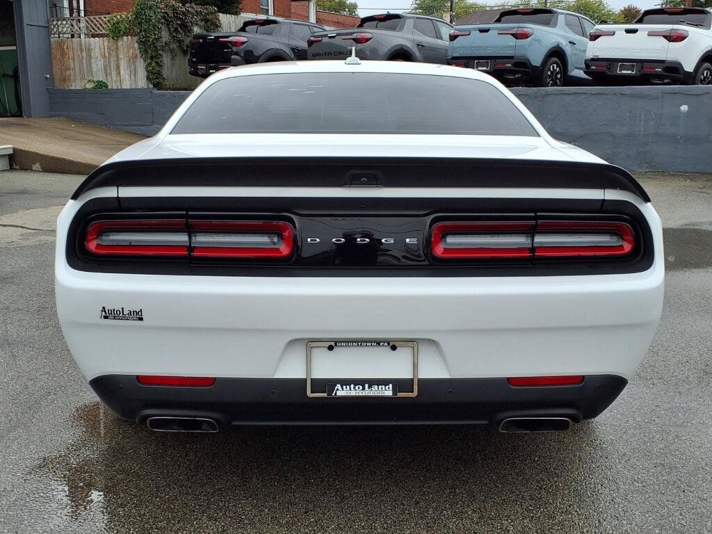 Used 2019 Dodge Challenger R/T Scat Pack RWD image 5