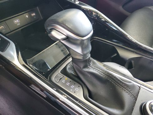 Used 2023 Kia Sorento SX image 29