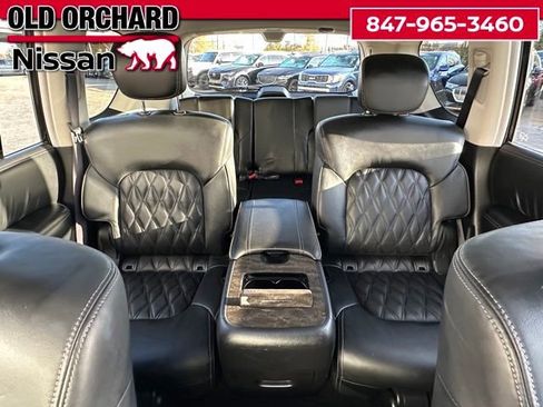 Used 2024 Nissan Armada Platinum w/ Captain's Chairs Package image 10