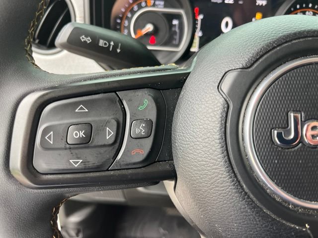 Used 2024 Jeep Gladiator Sport AWD/4WD image 16