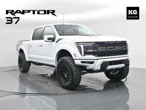 Used 2025 Ford F150 Raptor AWD/4WD image 58