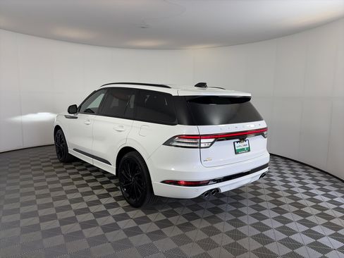 Used 2026 Lincoln Aviator Reserve w/ Jet Appearance Package AWD/4WD image 9