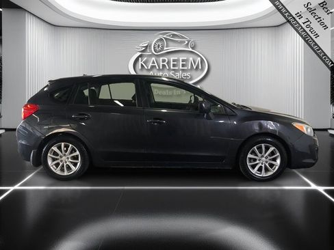 Used 2013 Subaru Impreza 2.0i Premium w/ All-Weather Pkg image 4