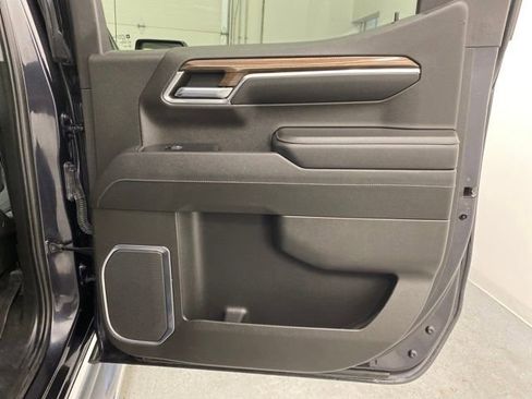 Used 2022 Chevrolet Silverado 1500 RST w/ Z71 Off-Road Package image 30