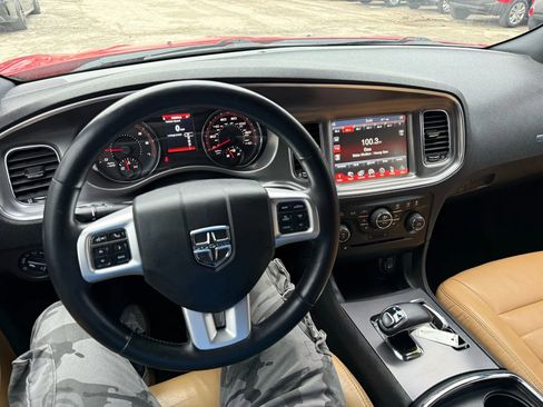 Used 2014 Dodge Charger SXT Plus image 22