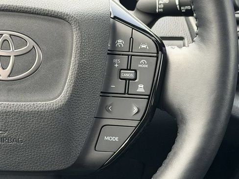 Used 2025 Toyota Prius Limited w/ Limited Premium Package FWD image 13