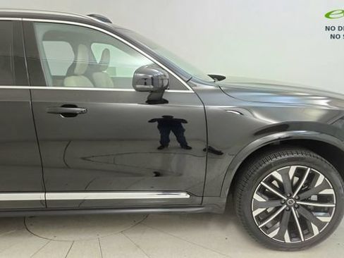 Used 2026 Volvo XC90 B5 Plus w/ Protection Package AWD/4WD image 18