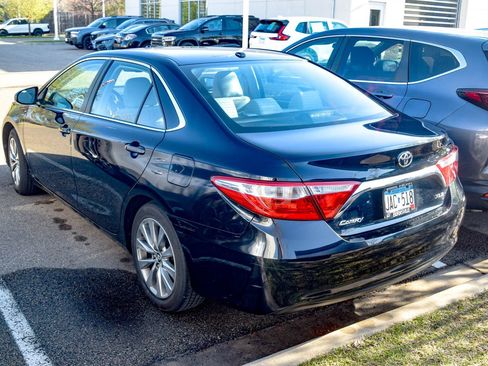Used 2016 Toyota Camry XLE w/ Moonroof Package FWD image 7