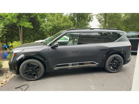 Used 2026 Kia EV9 GT-Line AWD/4WD image 2