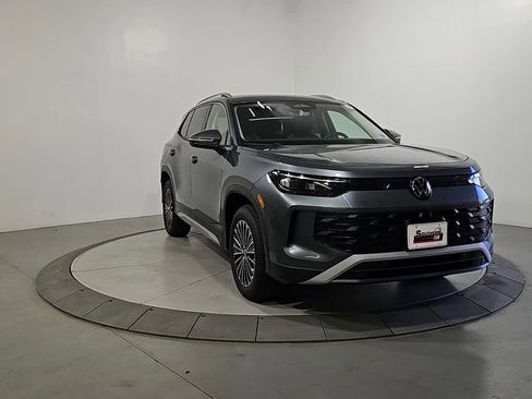 New 2026 Volkswagen Tiguan S AWD/4WD image 8