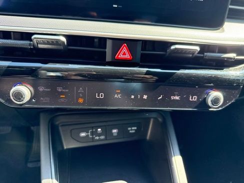 Used 2025 Kia K5 LXS FWD image 24