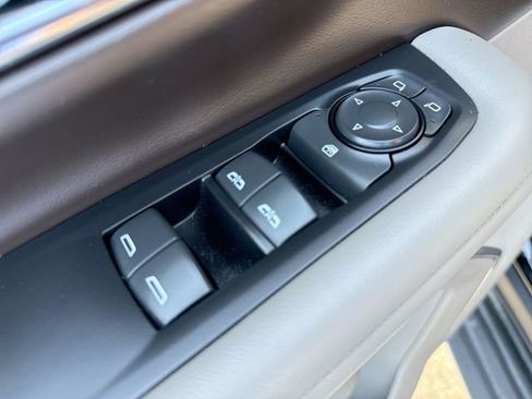 Used 2023 Chevrolet Tahoe LS AWD/4WD image 13