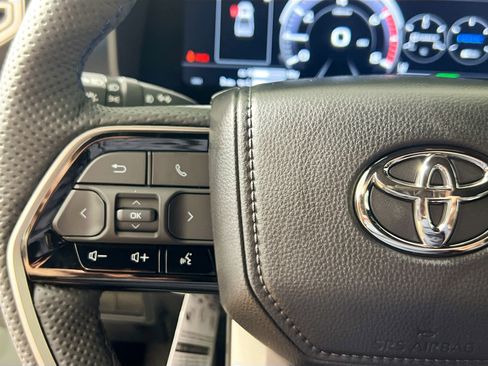 New 2026 Toyota Tundra Platinum AWD/4WD image 18