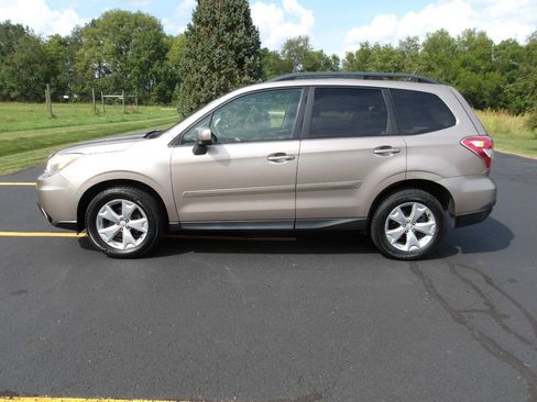 Used 2014 Subaru Forester 2.5i Premium w/ Popular Package #1 AWD/4WD image 11