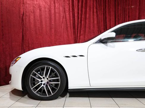 Used 2018 Maserati Ghibli RWD image 5