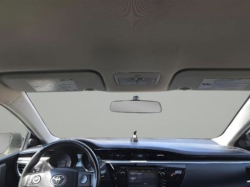 Used 2015 Toyota Corolla S FWD image 16