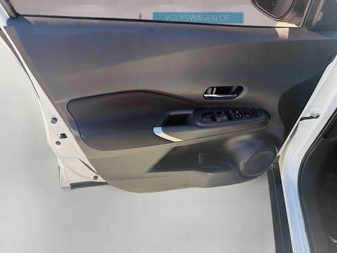 Used 2021 Nissan Kicks SV FWD image 19