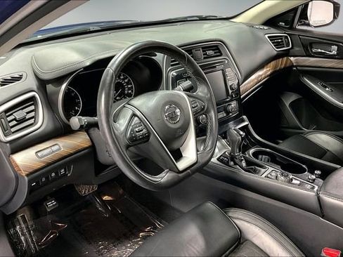 Used 2017 Nissan Maxima Platinum FWD image 17