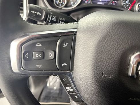 Used 2025 RAM 1500 Laramie AWD/4WD image 13