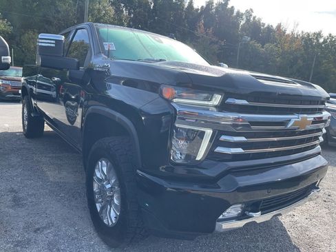 Used 2021 Chevrolet Silverado 2500 High Country w/ Z71 Off-Road Package image 2