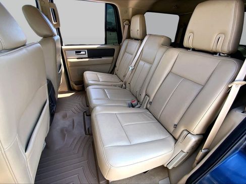 Used 2013 Ford Expedition XLT RWD image 20