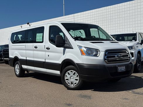 Used 2019 Ford Transit 350 XLT RWD image 2