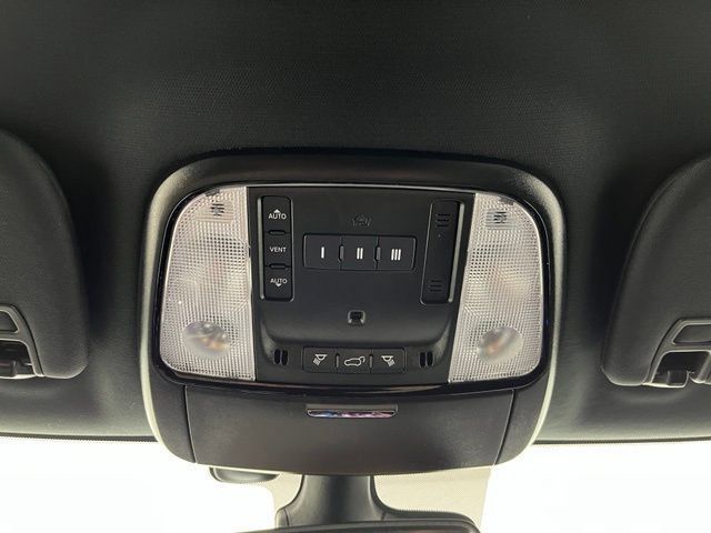 Used 2023 Dodge Durango R/T AWD/4WD image 38