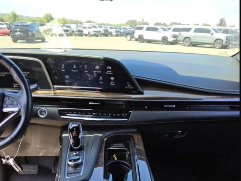 Used 2021 Cadillac Escalade Sport Platinum w/ LPO, ONYX Package AWD/4WD image 7