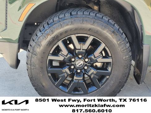 Used 2024 Nissan Frontier SV w/ SV Convenience Package RWD image 9