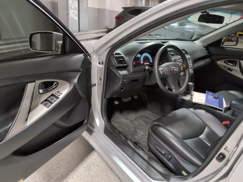 Used 2009 Toyota Camry SE FWD image 11