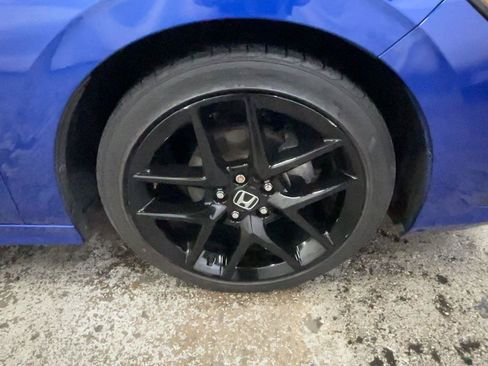 Used 2023 Honda Civic Sport image 17