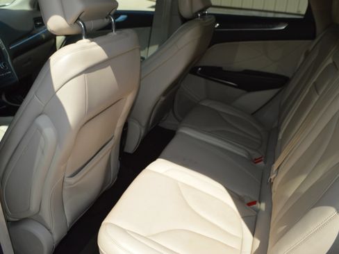 Used 2019 Lincoln MKC Reserve AWD/4WD image 19