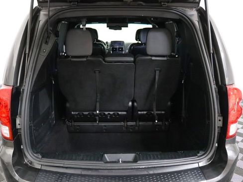 Used 2016 Dodge Grand Caravan R/T w/ Driver Convenience Group FWD image 26